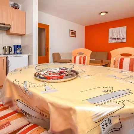 Aurel Suites- Comfort One Bedroom With Balcony * روغوزنيكا